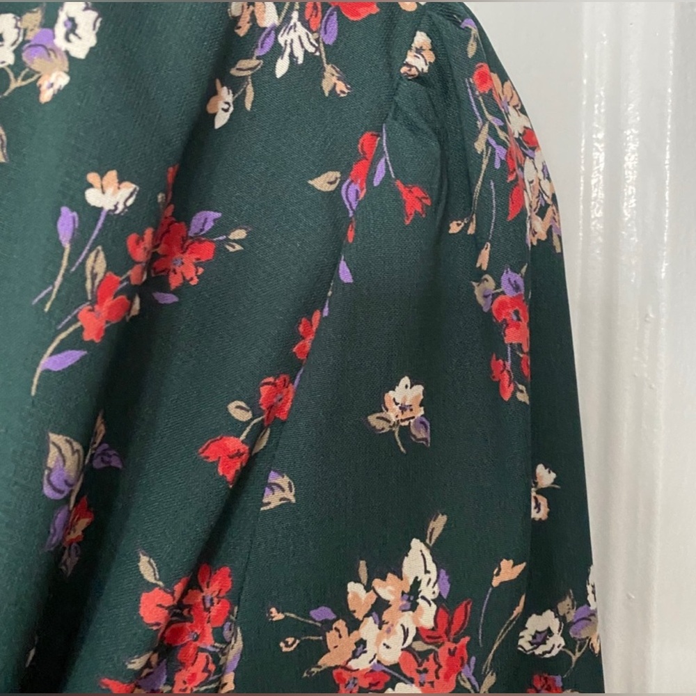 New Lost and Wander Floral-Print Wrap Top - 100% Exclusive - Picture 4 of 7